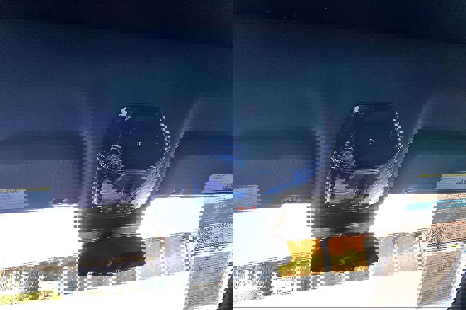 Used 2023 BMW 760i xDrive w/ Executive Package image 36