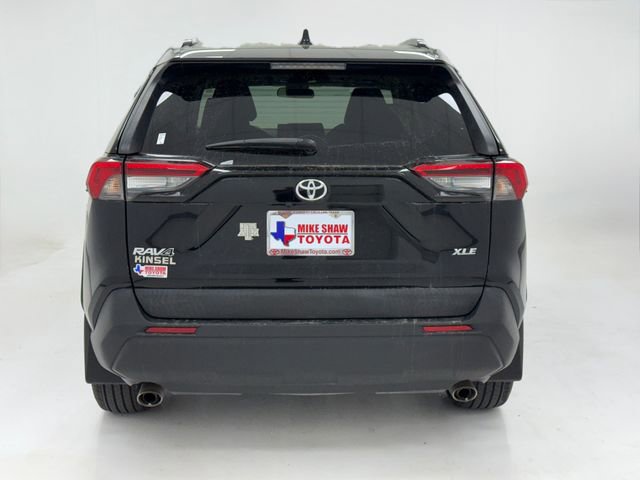 Used 2021 Toyota RAV4 XLE Premium image 19