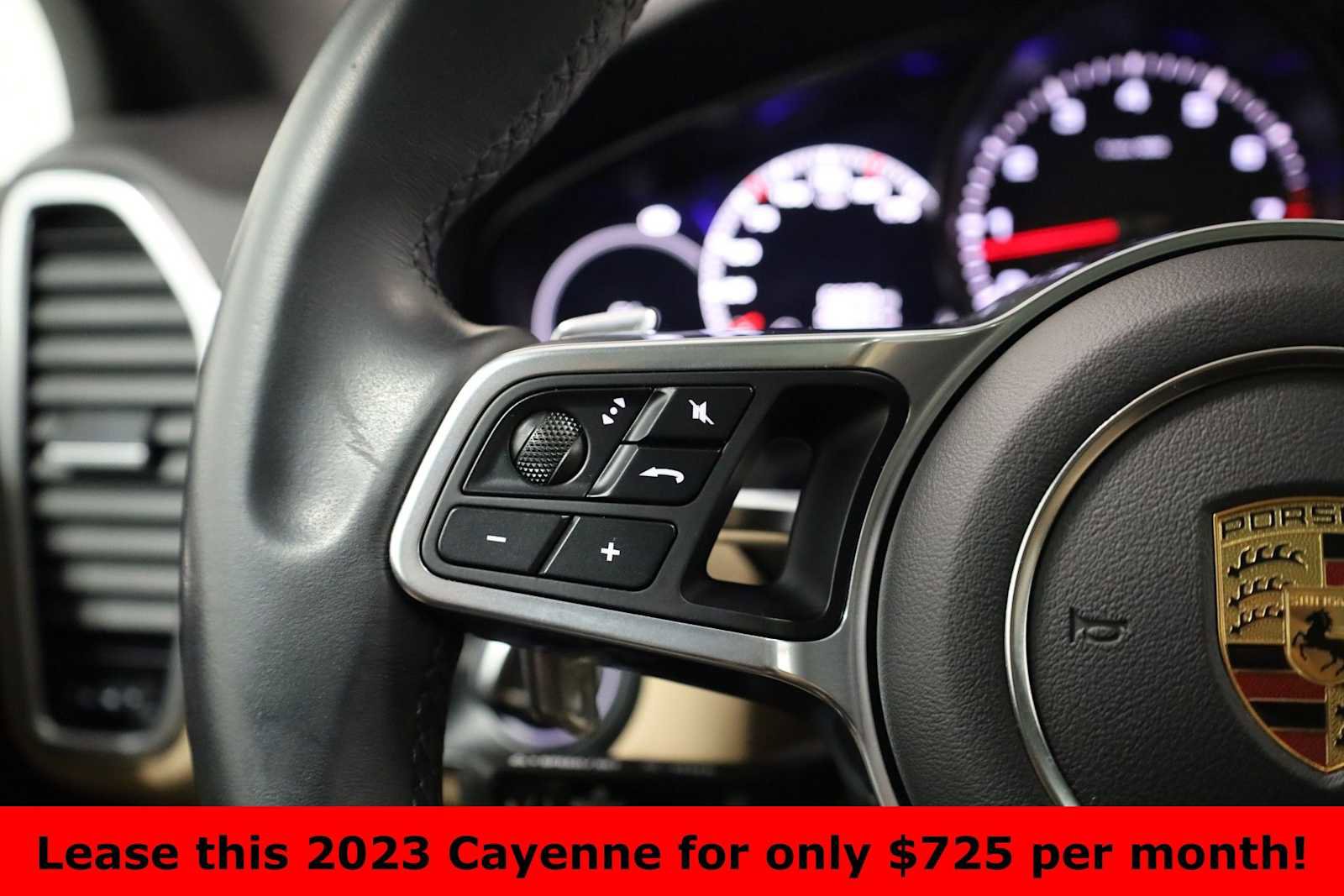 Certified 2023 Porsche Cayenne Platinum Edition image 27