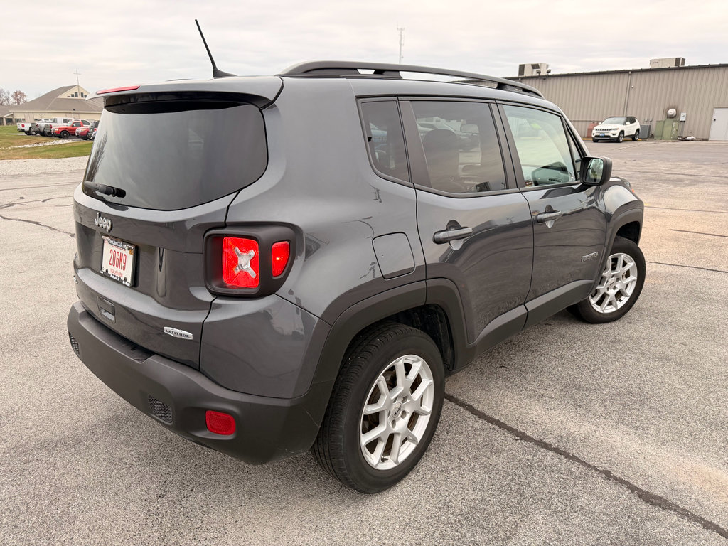 Used 2022 Jeep Renegade Latitude image 6
