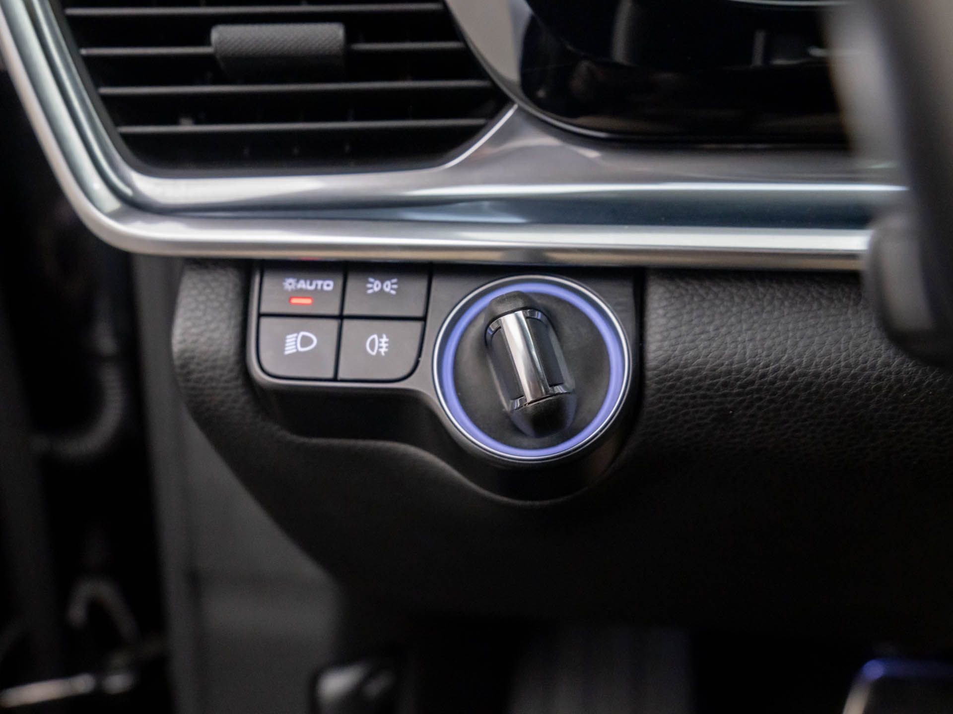 Used 2022 Porsche Panamera 4S image 20