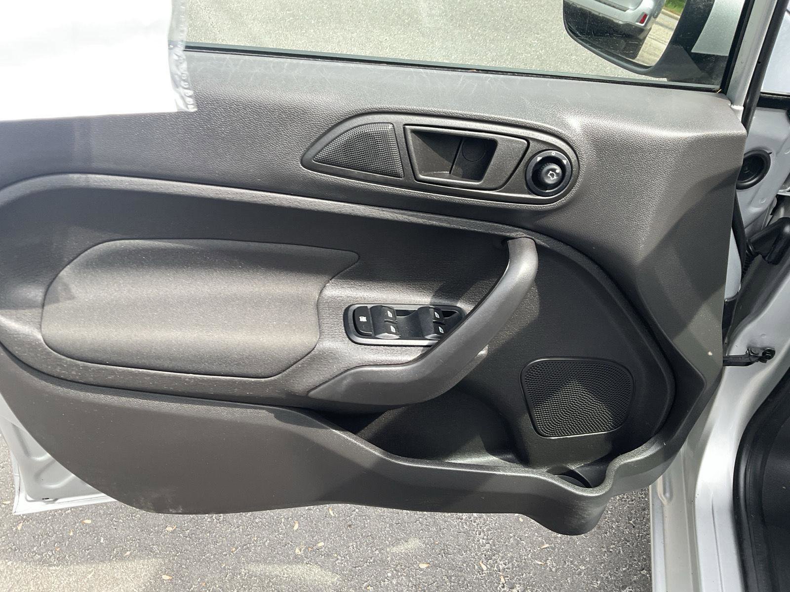 Used 2018 Ford Fiesta SE w/ Cold Weather Package FWD image 13