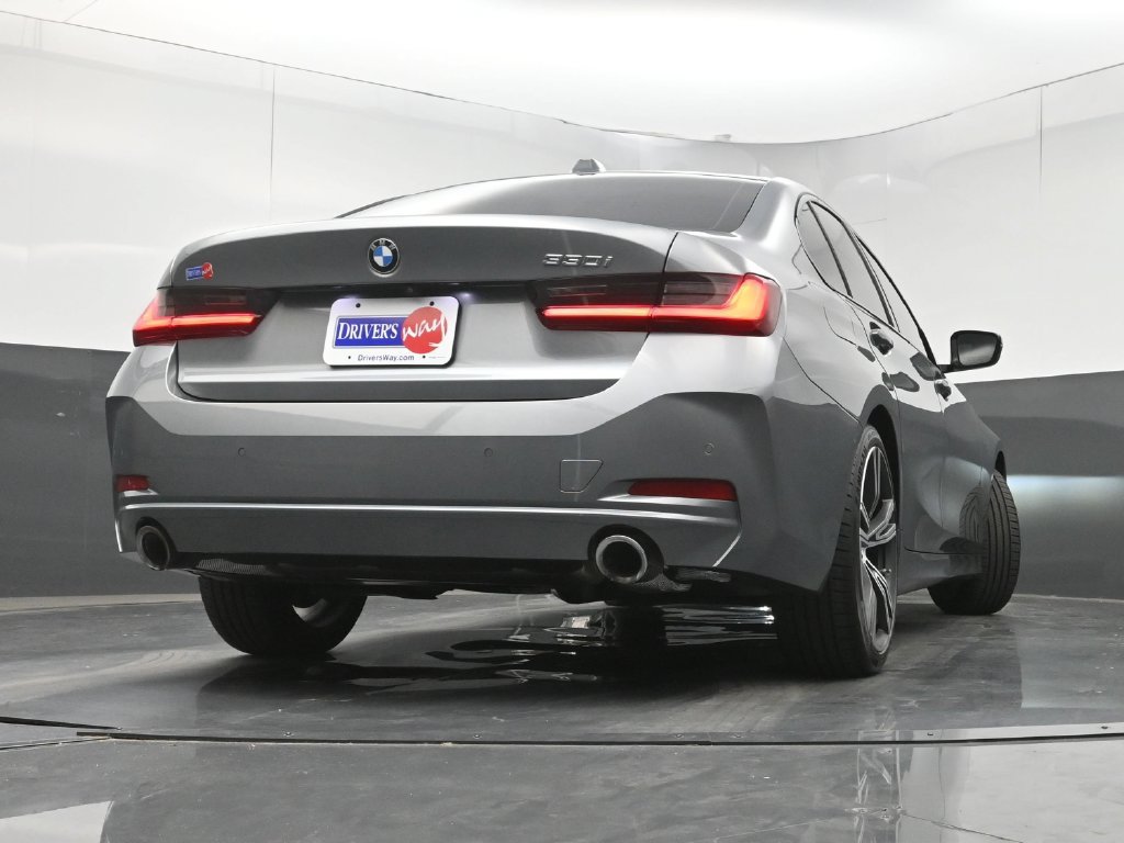 Used 2023 BMW 330i Sedan w/ Driving Assistance Package RWD image 30