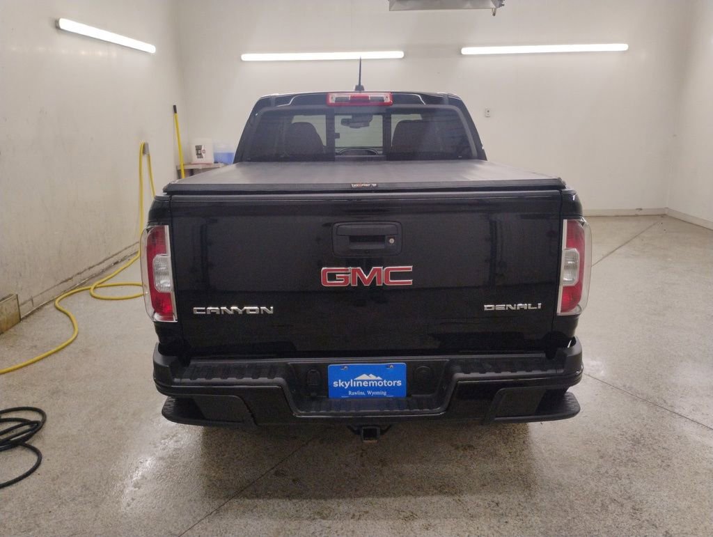 Used 2018 GMC Canyon Denali image 4