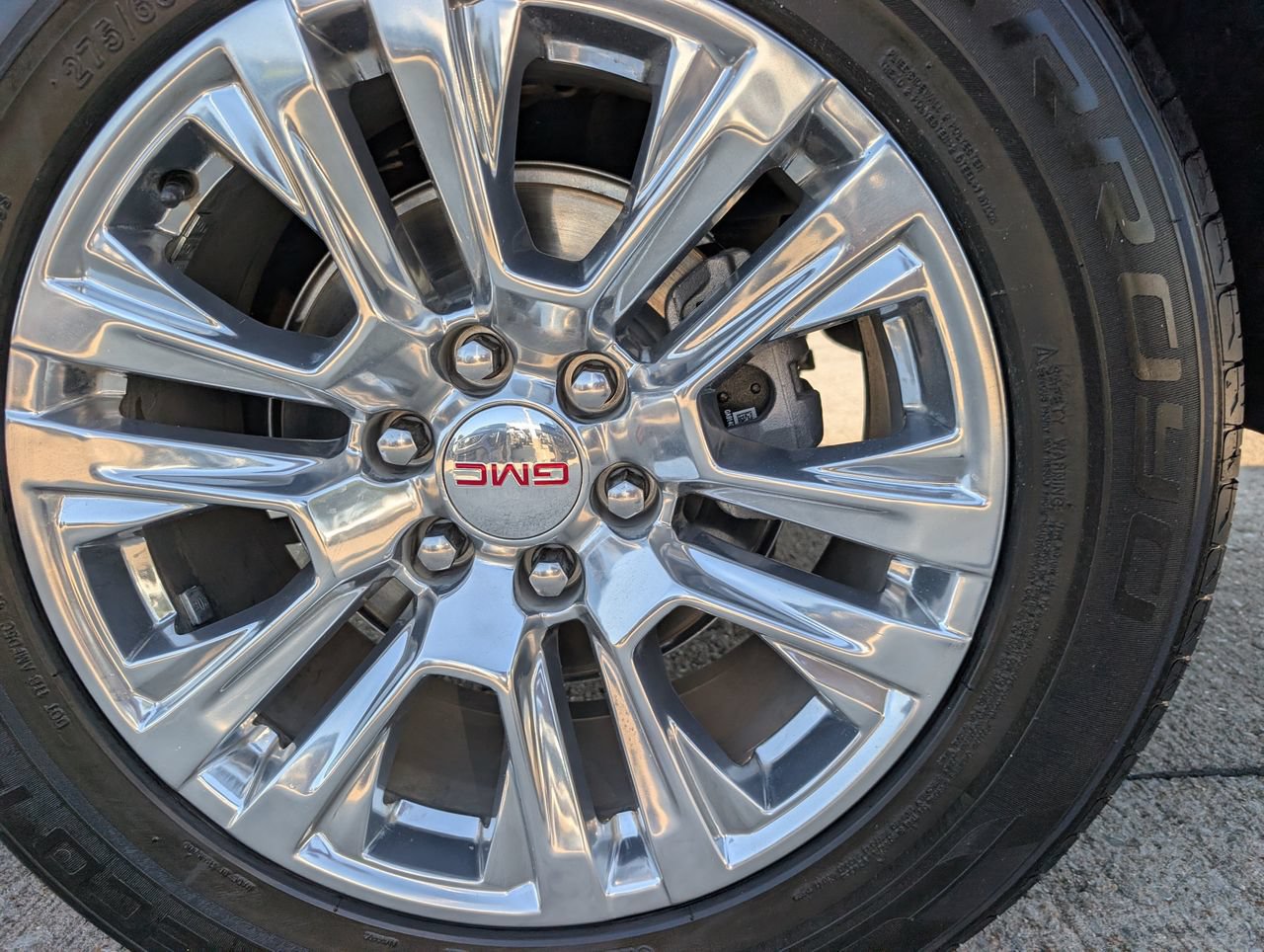 Used 2022 GMC Yukon XL Denali AWD/4WD image 7