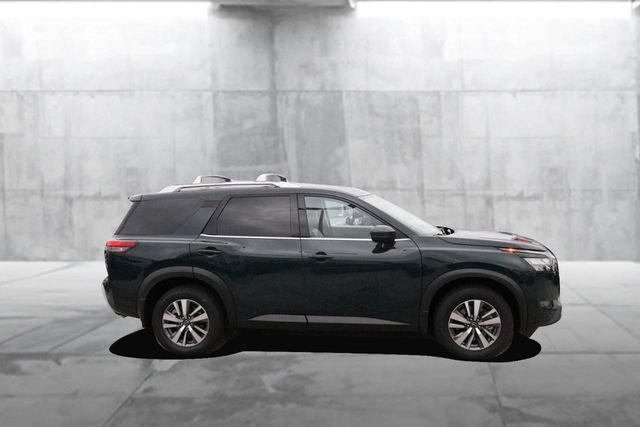 Certified 2025 Nissan Pathfinder SL AWD/4WD image 5