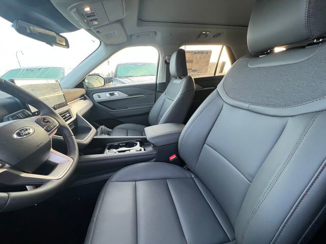 Used 2026 Ford Explorer Active w/ Active Comfort Package AWD/4WD image 12