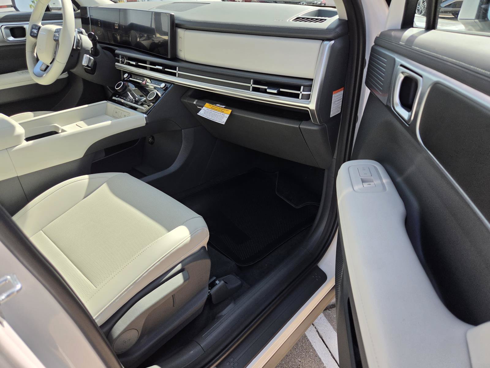 New 2027 Hyundai Santa Fe SEL AWD/4WD image 8