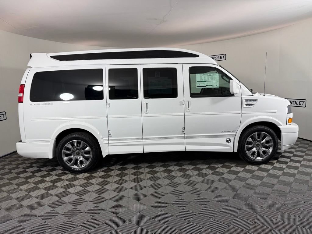 New 2026 Chevrolet Express 2500 w/ Driver Convenience Package RWD image 7