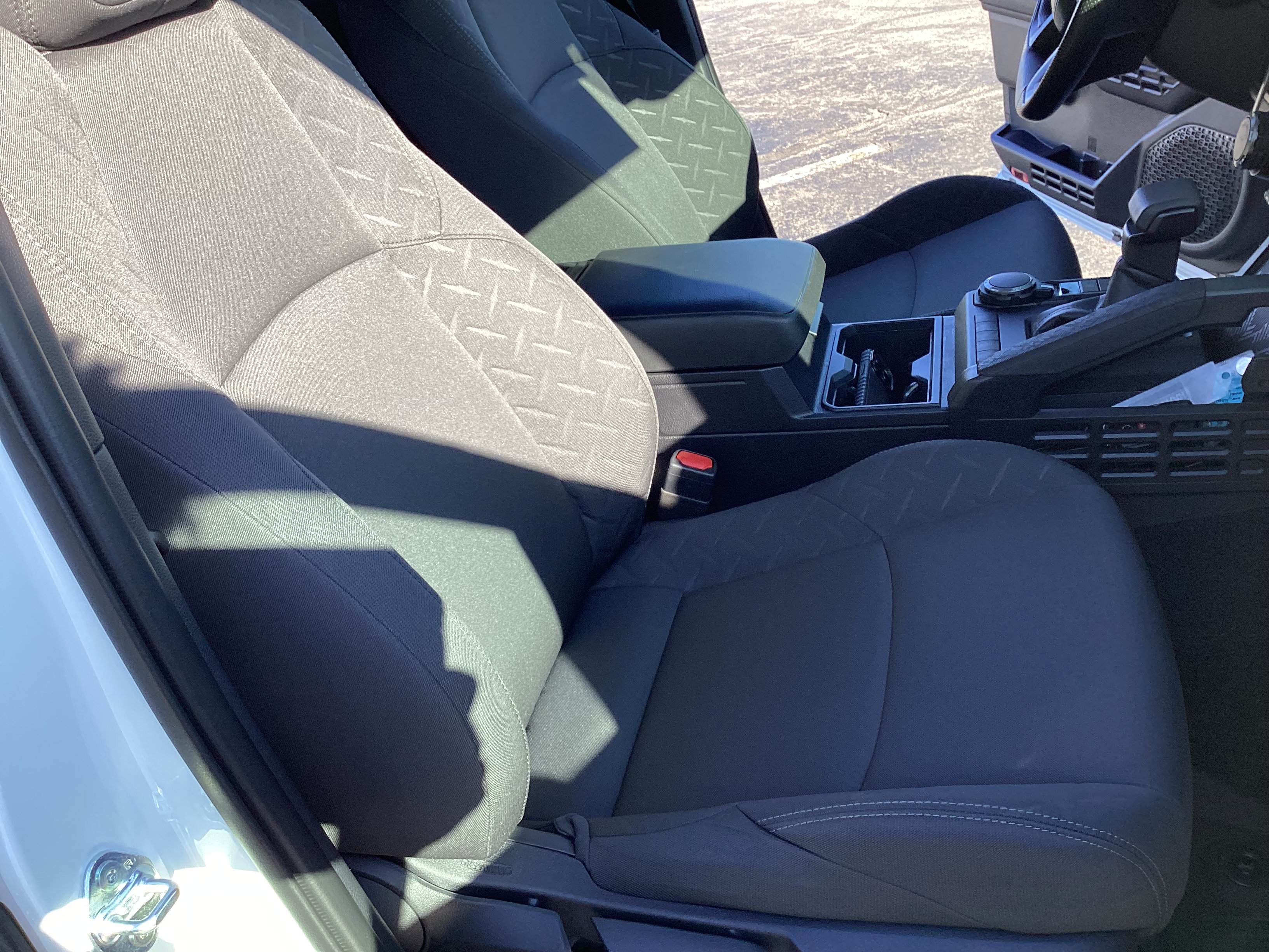 Certified 2025 Toyota Tacoma SR AWD/4WD image 5