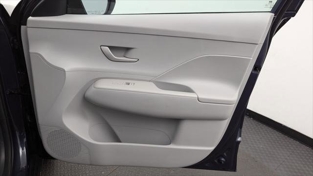 Used 2024 Hyundai Kona SEL image 21