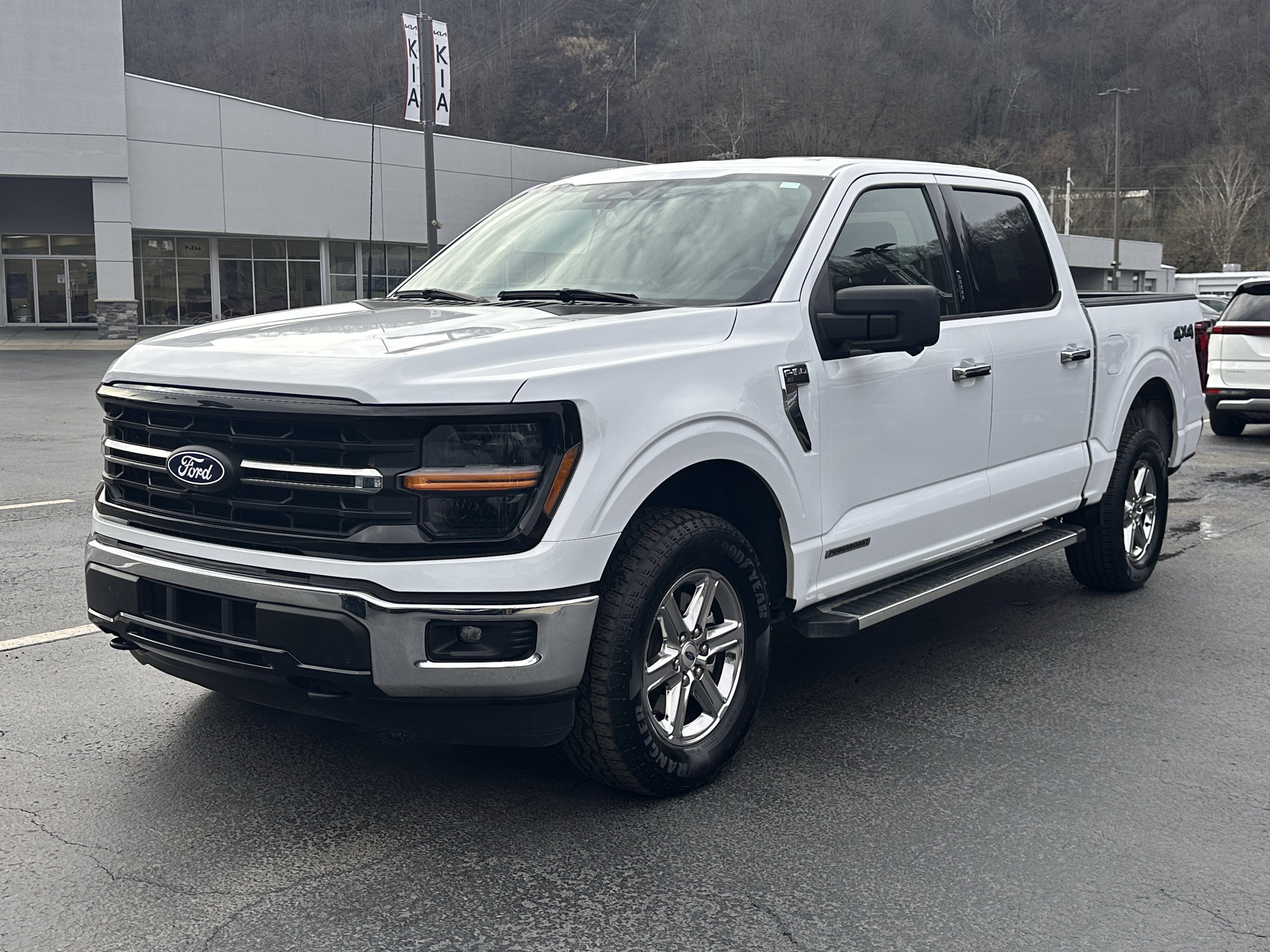 Used 2024 Ford F150 XLT w/ Mobile Office Package image 2