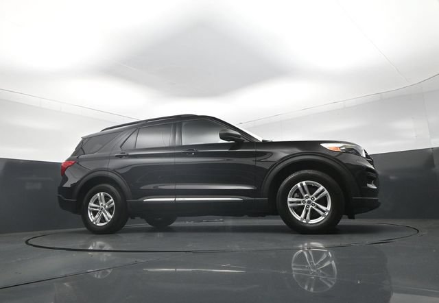 Used 2020 Ford Explorer XLT w/ Comfort Package AWD/4WD image 36