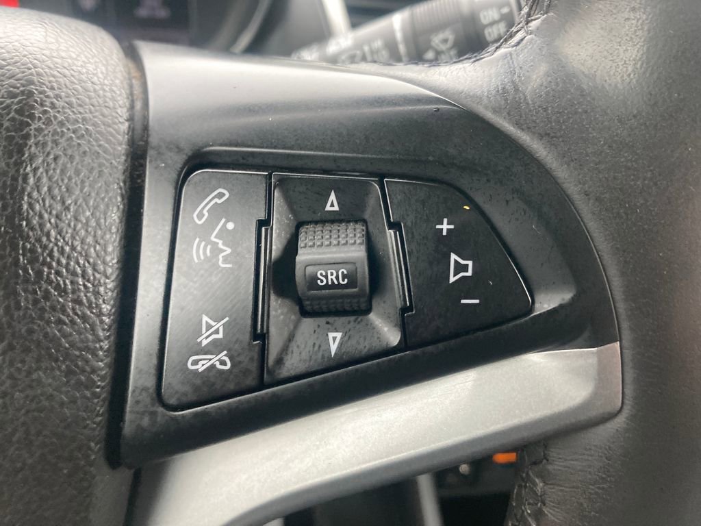 Used 2020 Chevrolet Trax LT w/ LT Convenience Package image 37