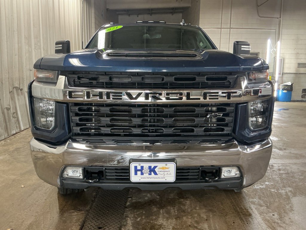 Used 2021 Chevrolet Silverado 2500 LT w/ Convenience Package image 2