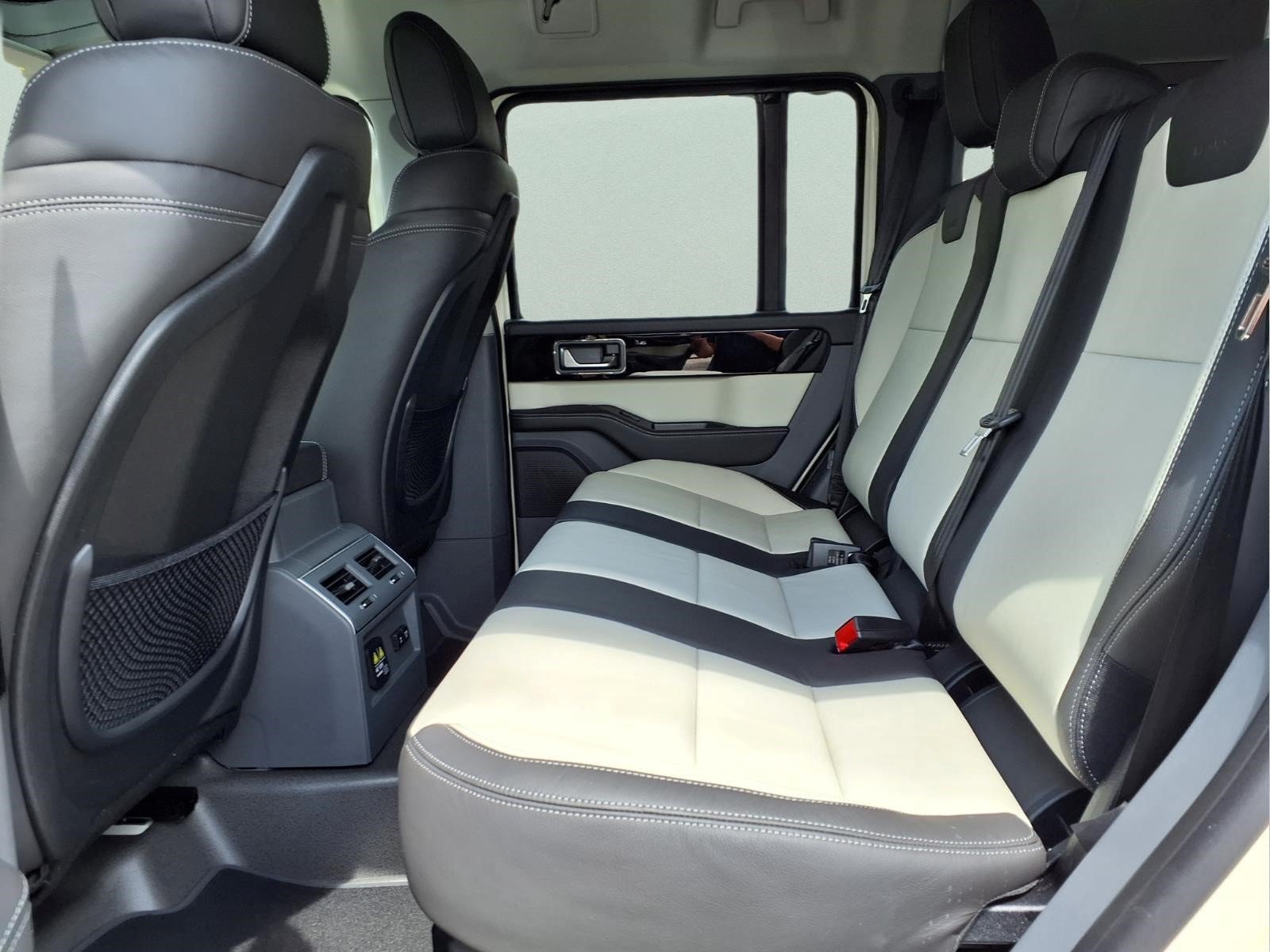 New 2026 INEOS Grenadier Station Wagon AWD/4WD image 9