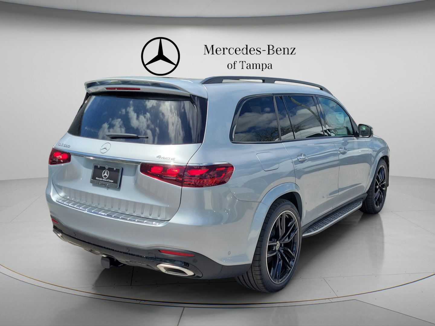 New 2026 Mercedes-Benz GLS 580 4MATIC image 3