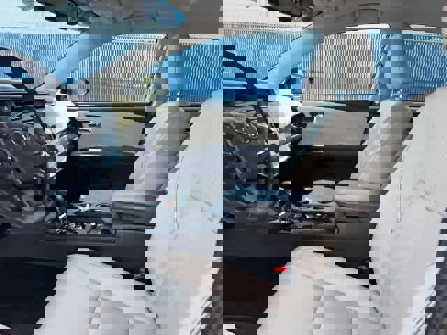 Used 2015 Toyota Avalon Limited image 19