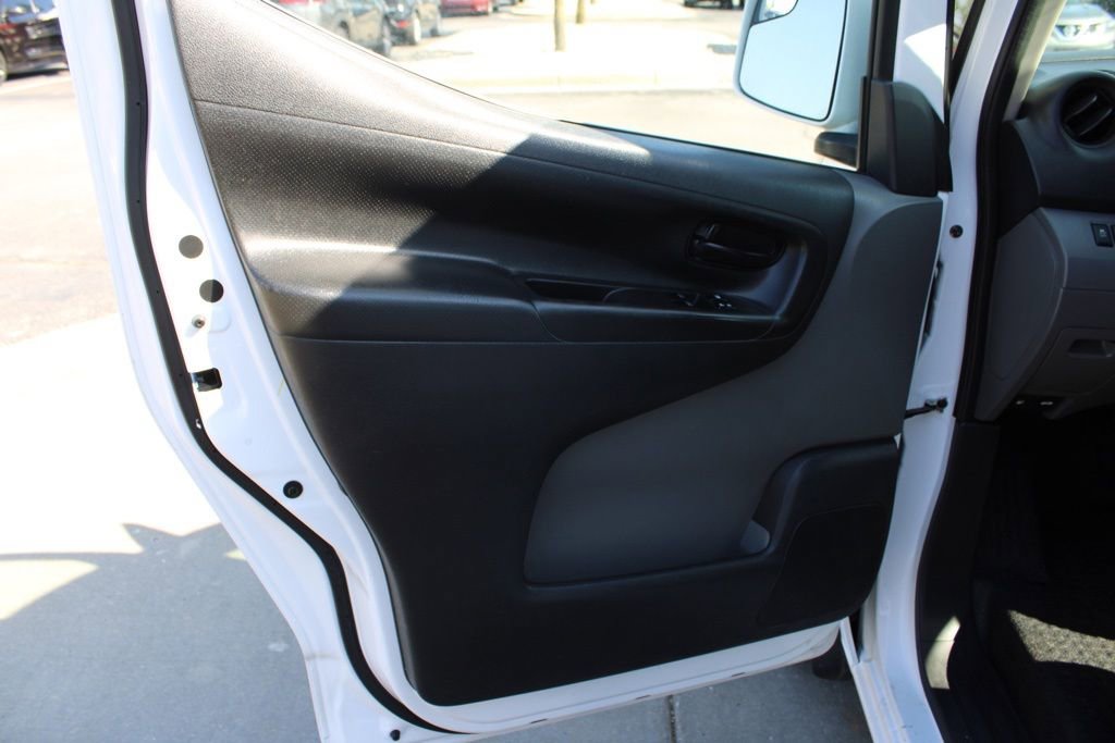 Used 2021 Nissan NV200 SV w/ Back Door Glass Package FWD image 17