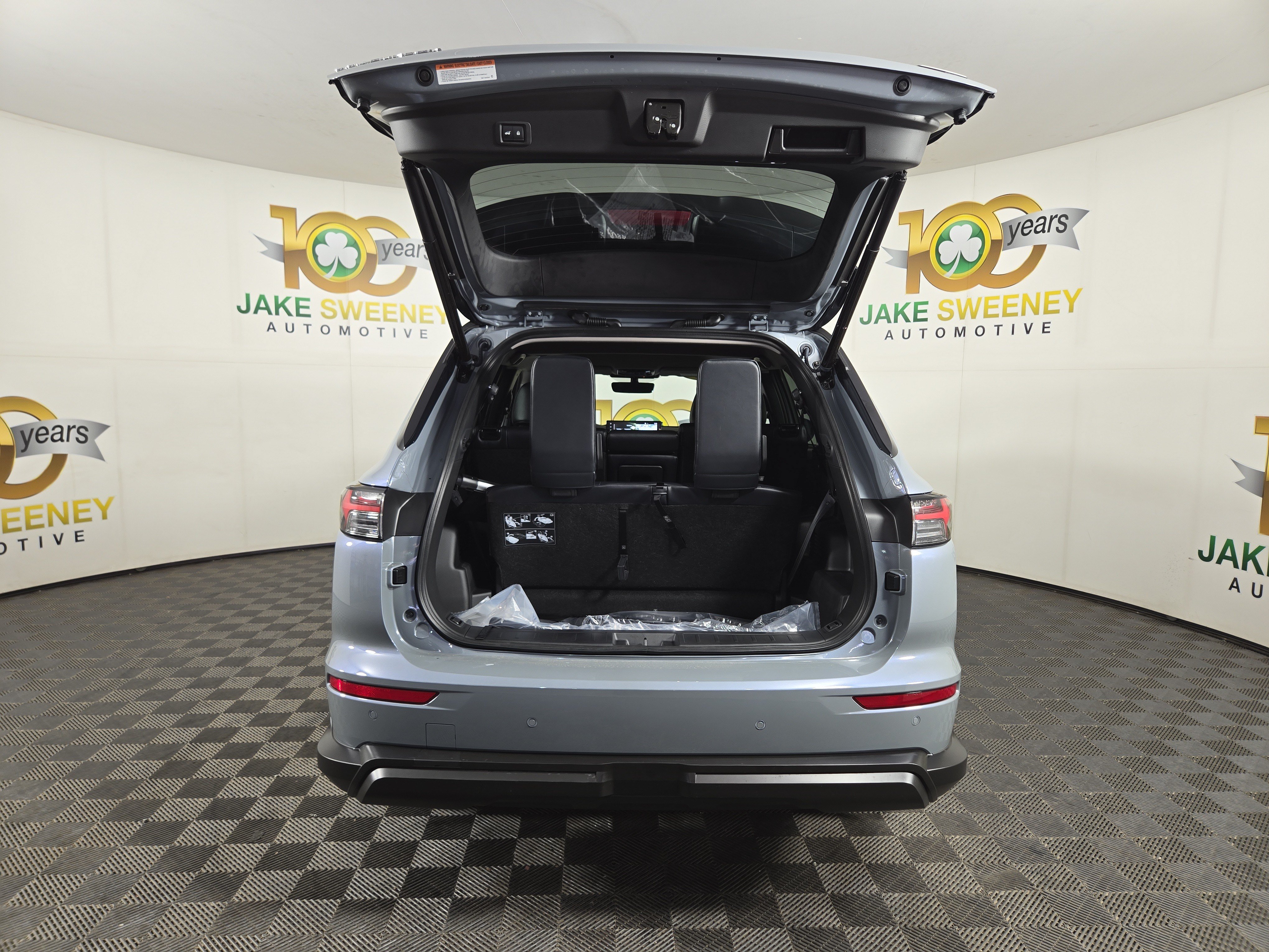 New 2026 Mitsubishi Outlander AWD image 32