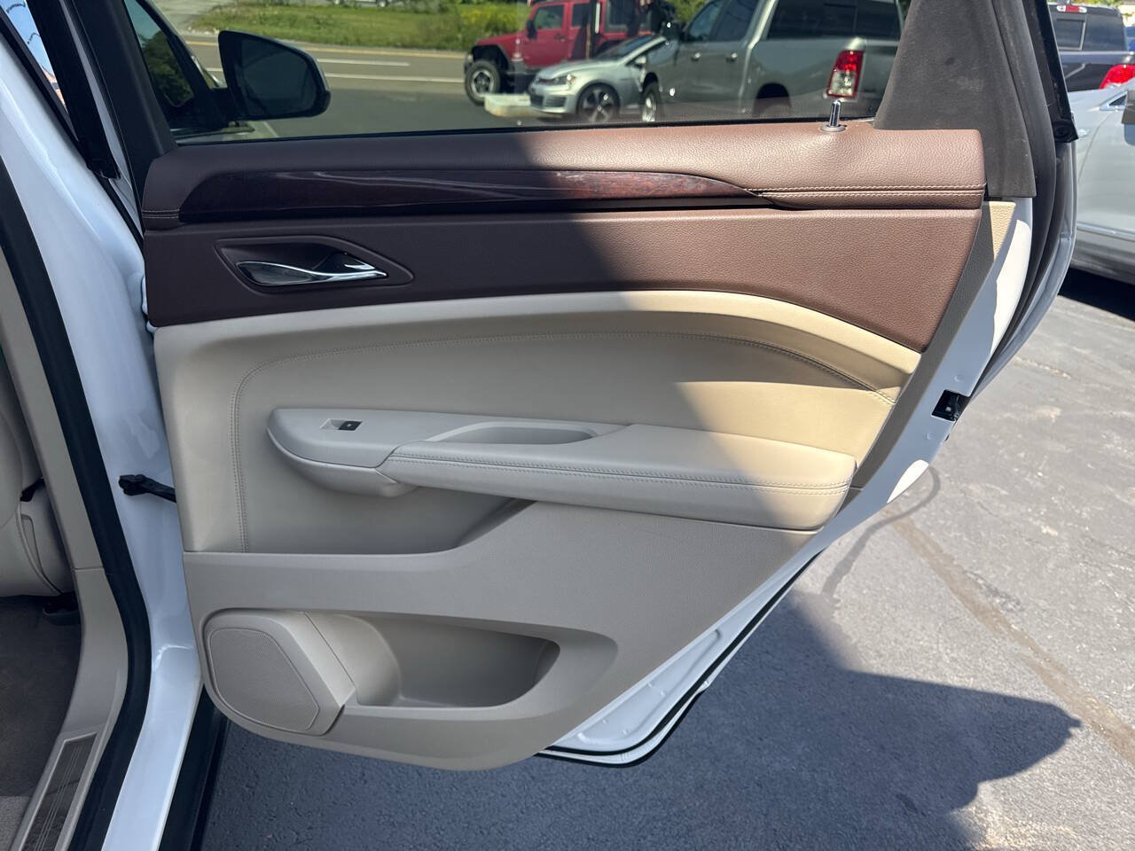 Used 2011 Cadillac SRX Luxury AWD/4WD image 21