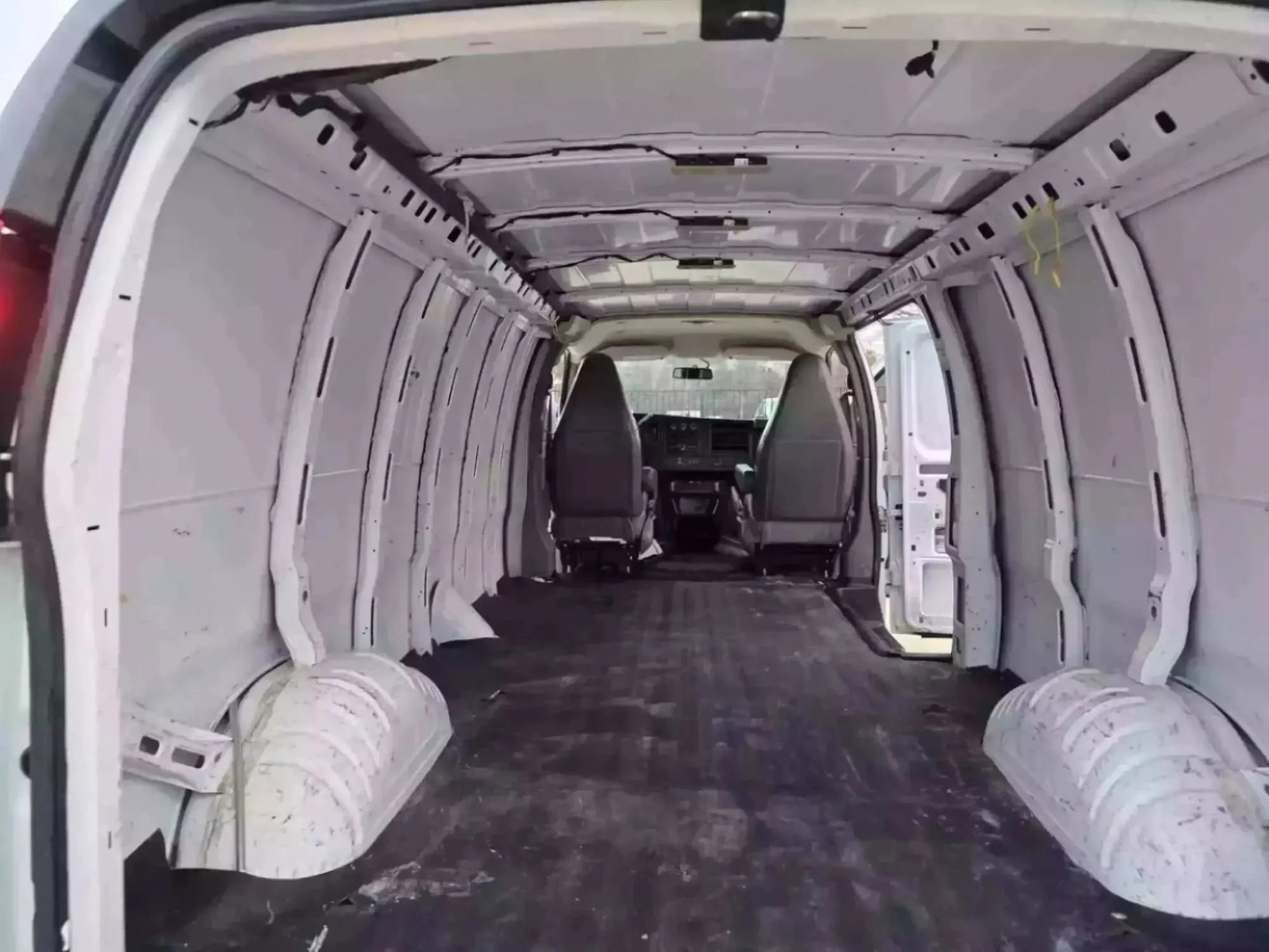 Used 2019 Chevrolet Express 2500 Extended w/ Driver Convenience Package RWD image 14