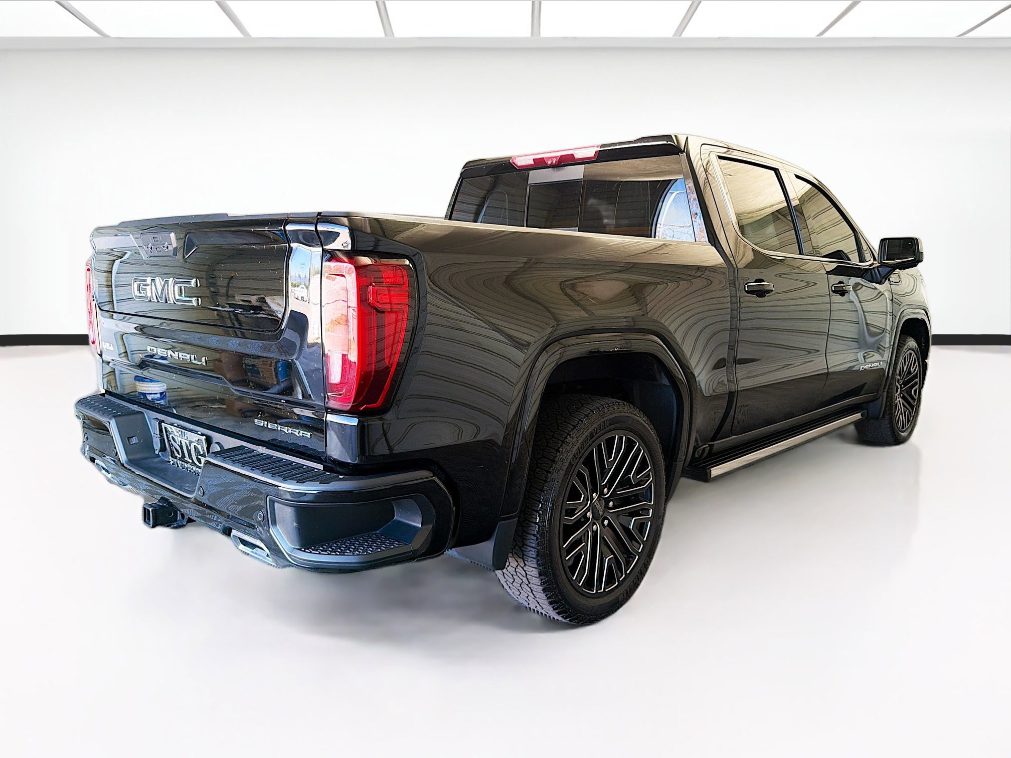 Used 2022 GMC Sierra 1500 Denali Ultimate image 4