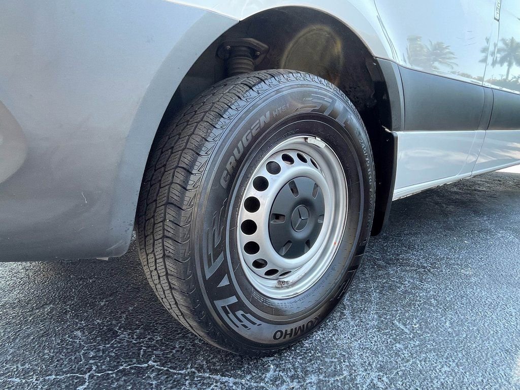 Used 2025 Mercedes-Benz Sprinter 2500 image 8