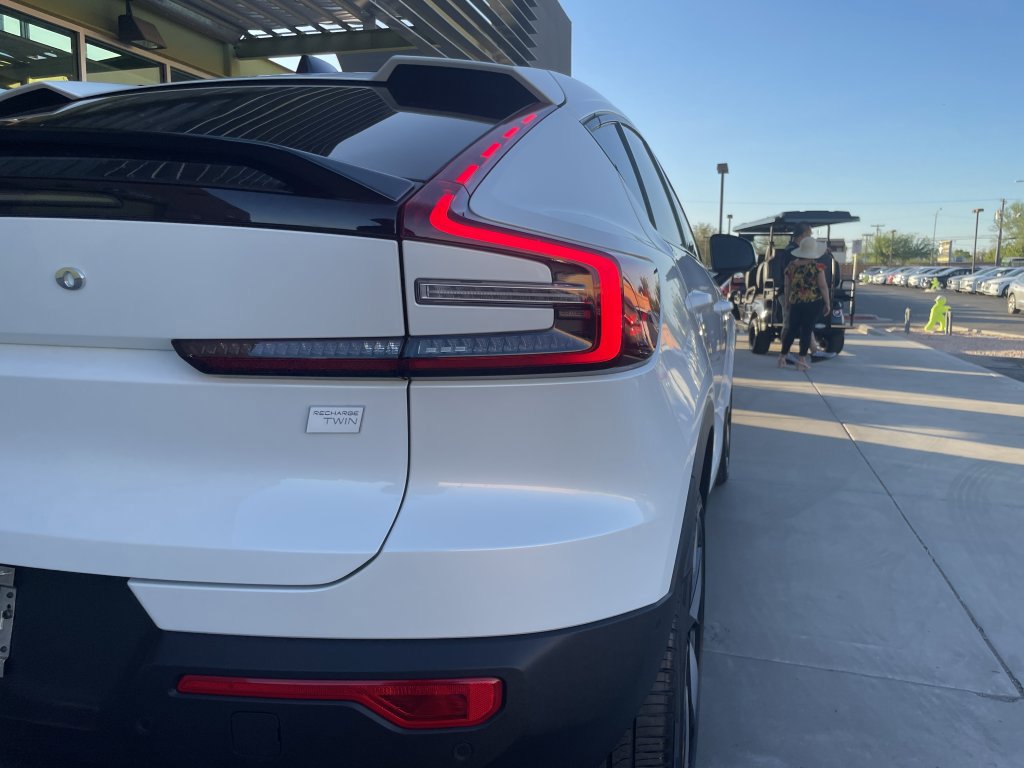 Used 2023 Volvo C40 P8 Recharge Plus w/ Climate Package image 14
