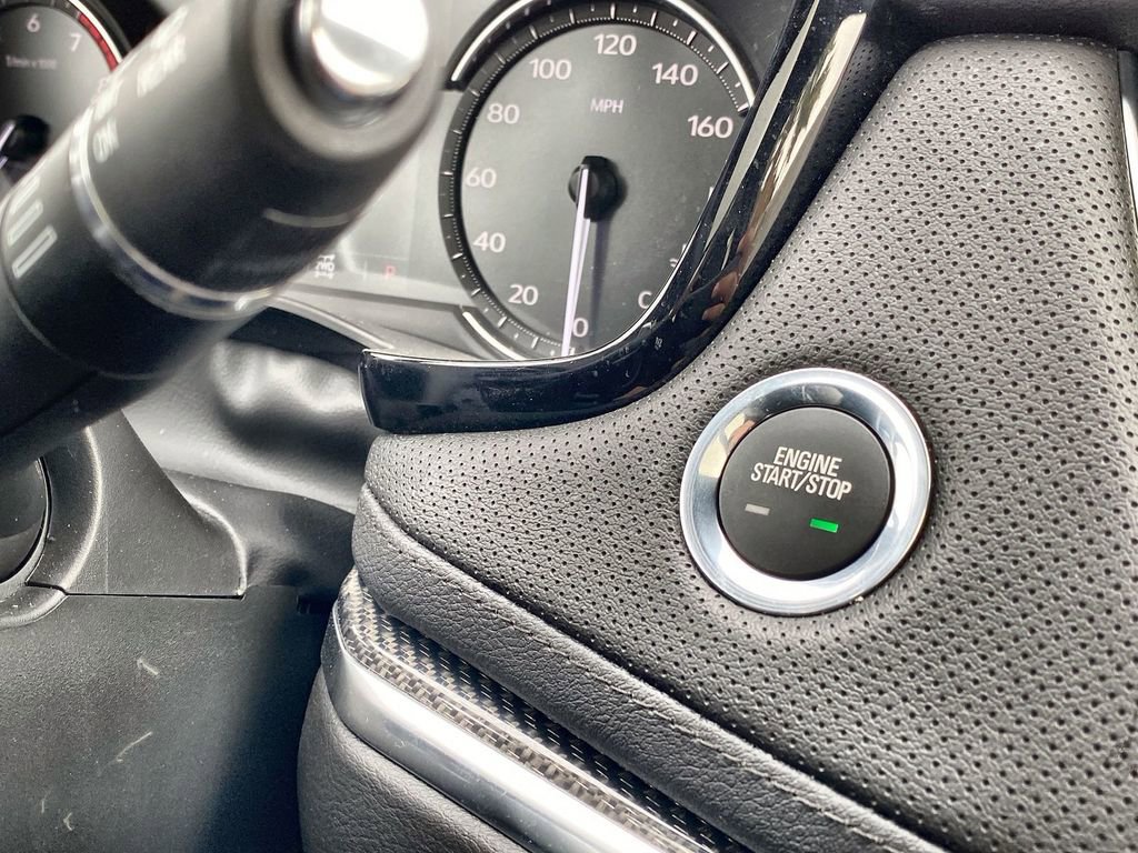 Certified 2025 Cadillac XT5 Sportv image 17