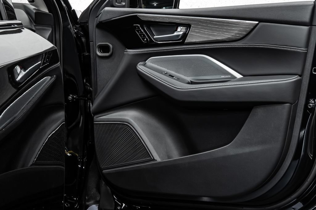 New 2026 Acura MDX w/ Advance Package AWD/4WD image 18