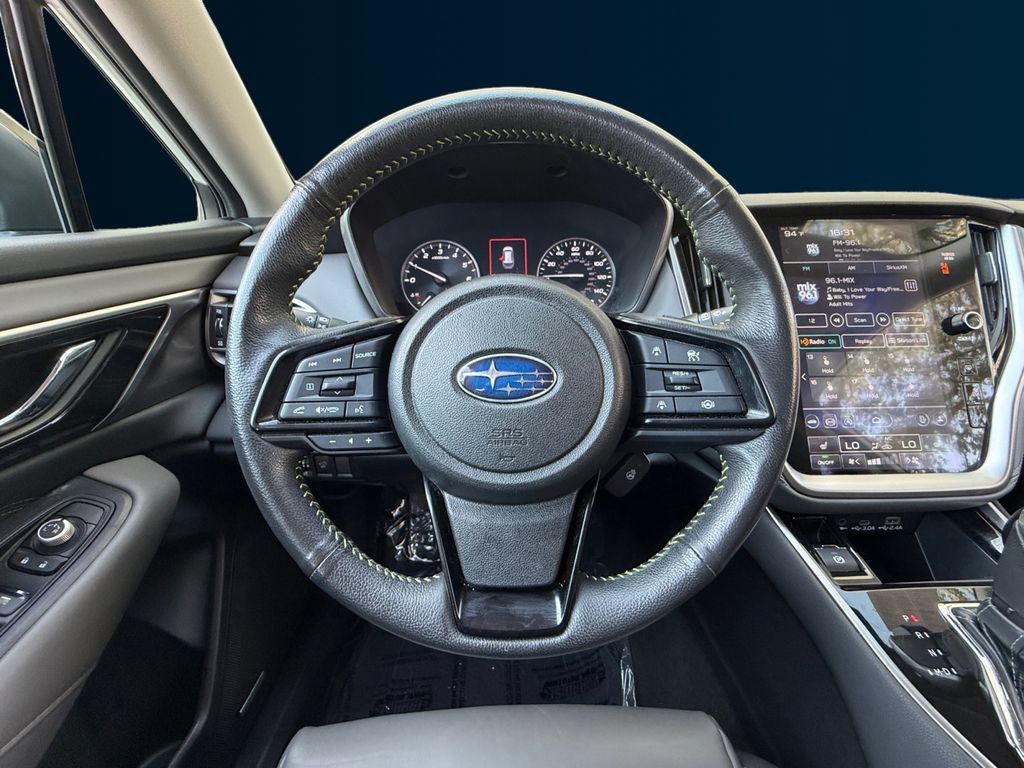 Used 2025 Subaru Outback Onyx Edition AWD/4WD image 13