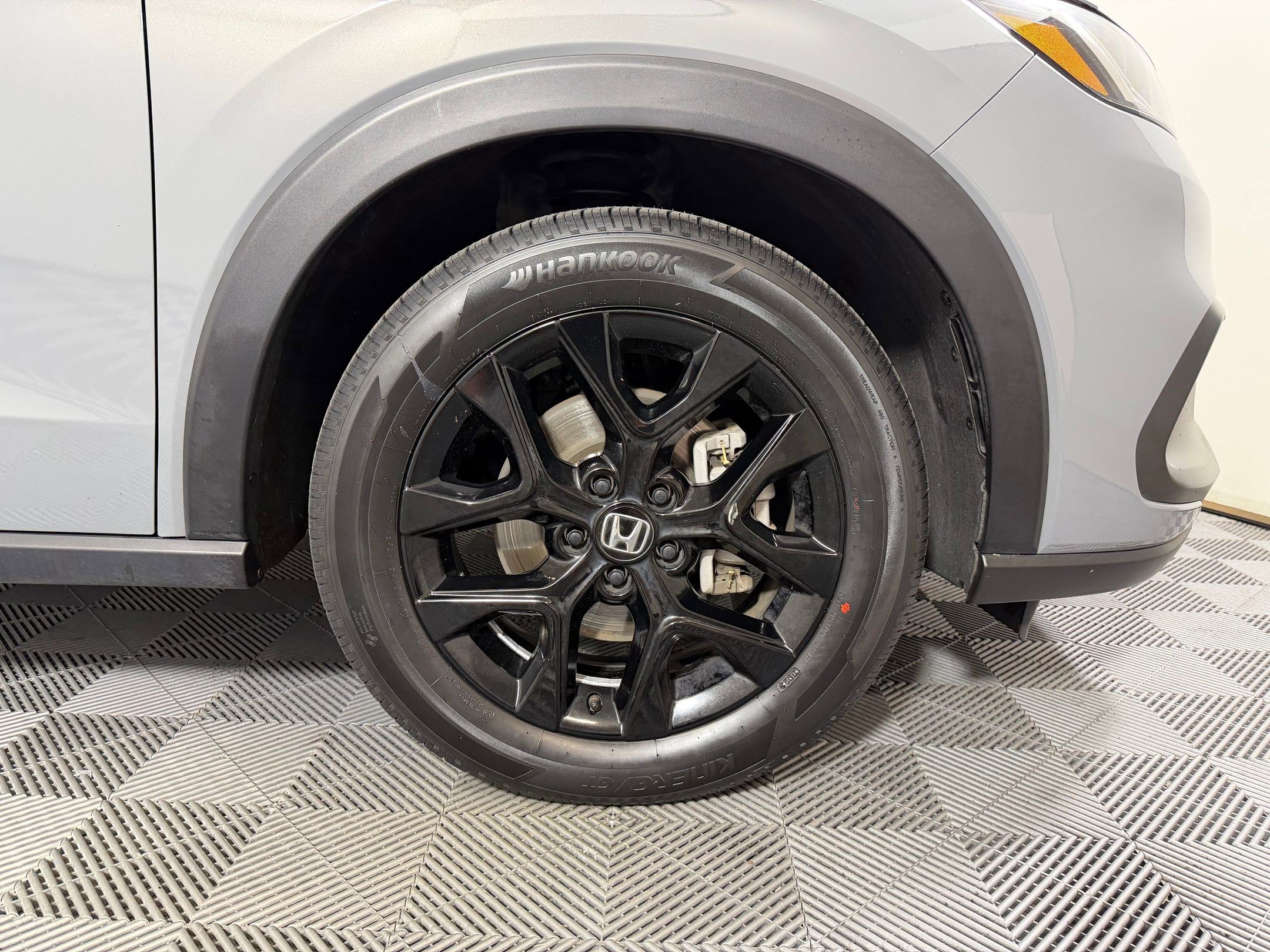 Certified 2025 Honda HR-V Sport image 10