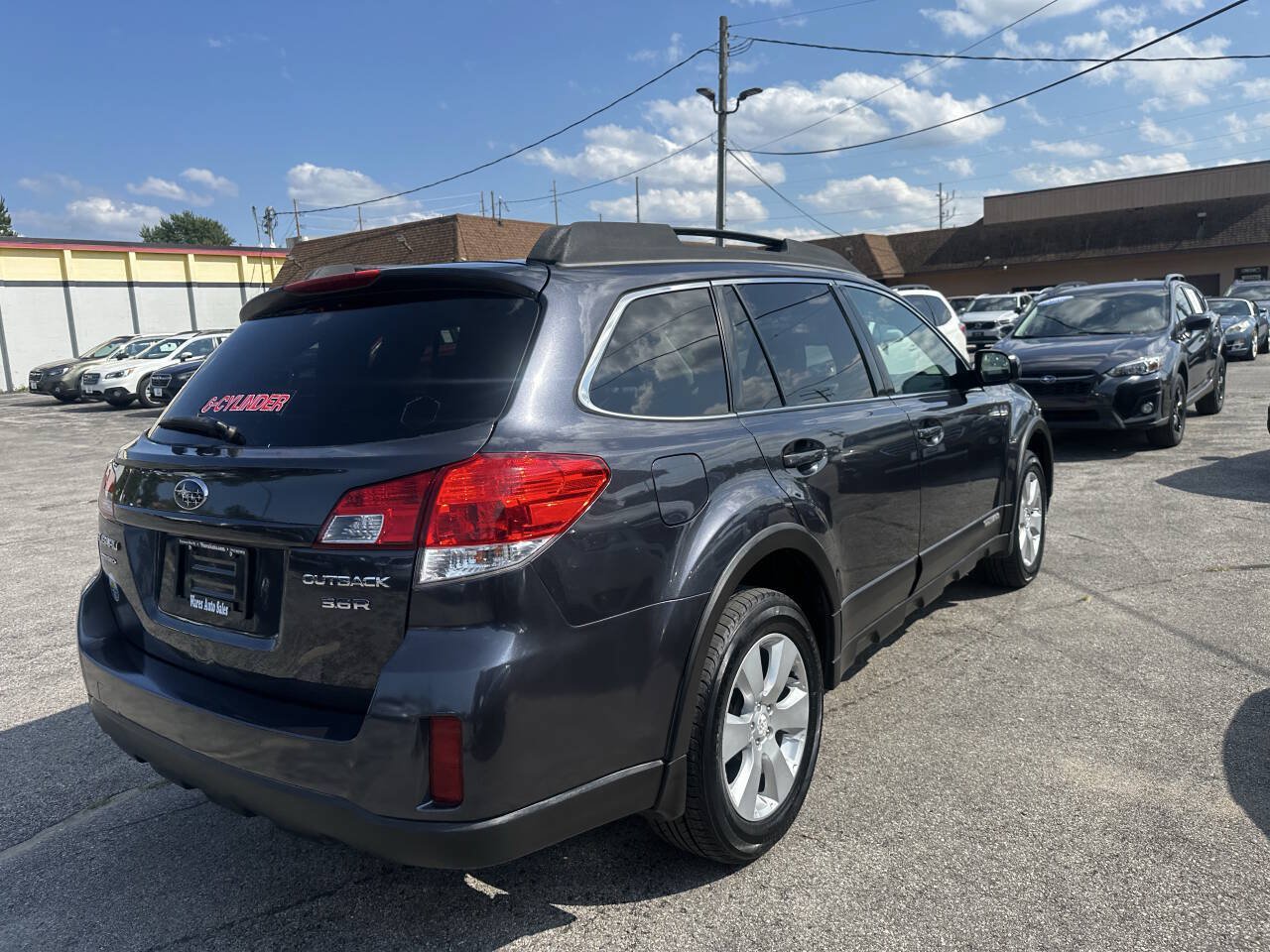 Used 2010 Subaru Outback 3.6R Limited AWD/4WD image 7