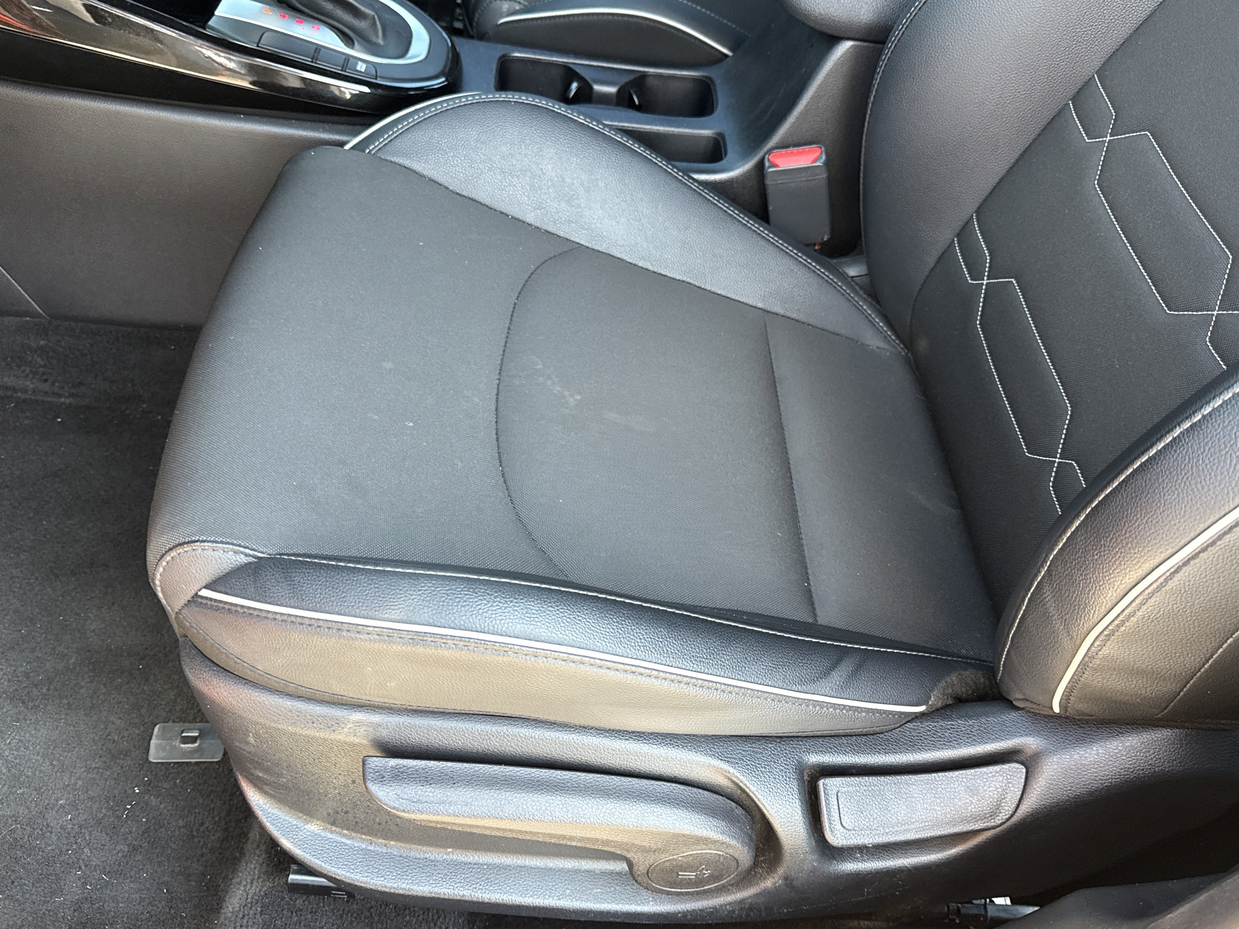 Used 2022 Kia Forte GT-Line w/ GT-Line Premium Package image 6