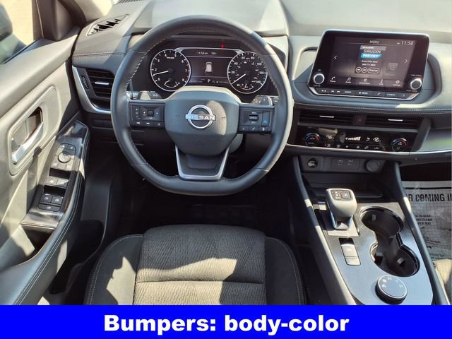 Used 2025 Nissan Rogue SV image 6