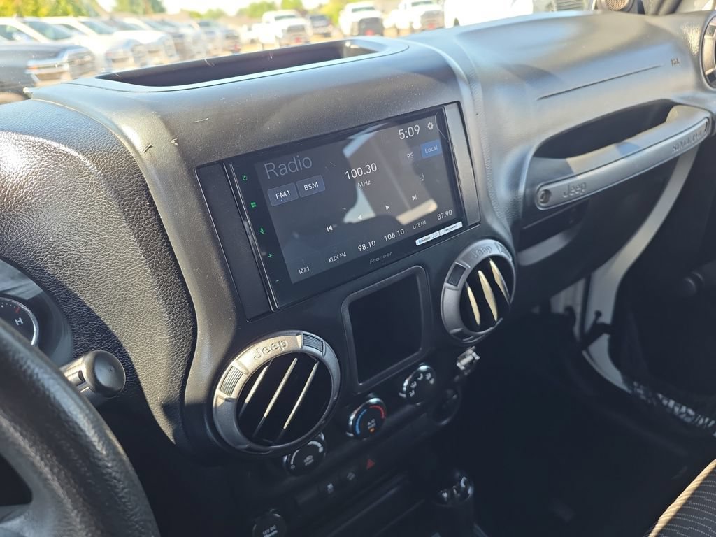 Used 2012 Jeep Wrangler Sport AWD/4WD image 17