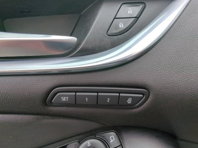 Used 2022 Buick Enclave Avenir w/ Avenir Technology Package AWD/4WD image 35