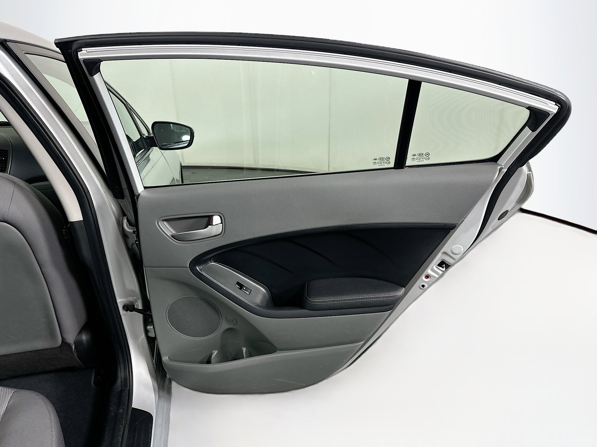 Used 2017 Kia Forte LX FWD image 26