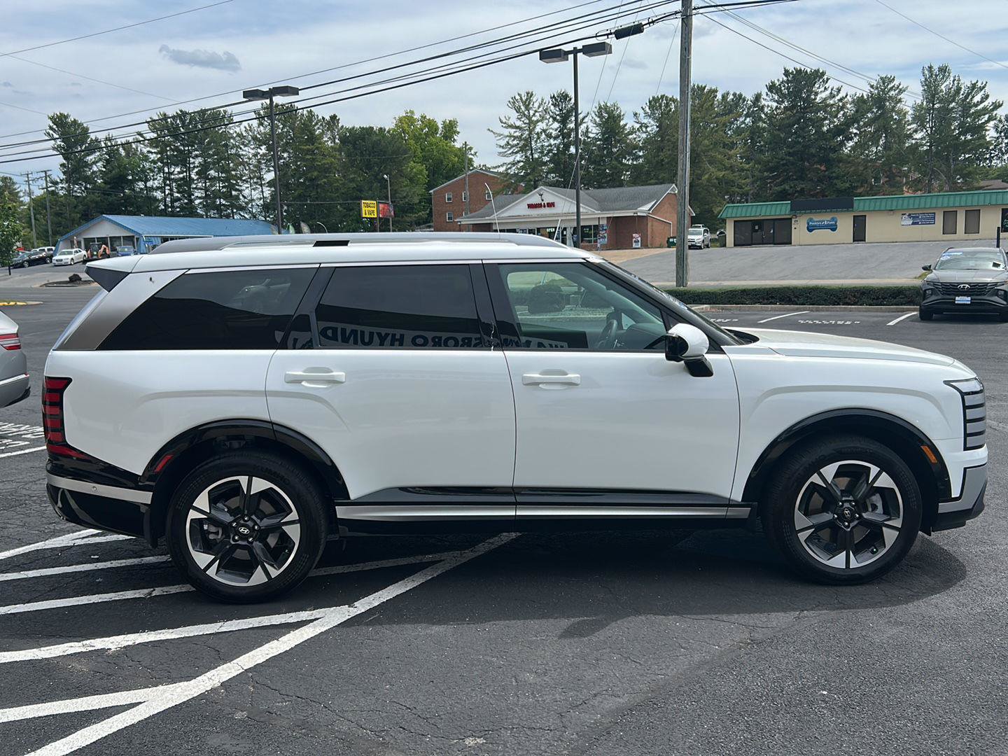 Certified 2026 Hyundai Palisade Limited AWD/4WD image 10