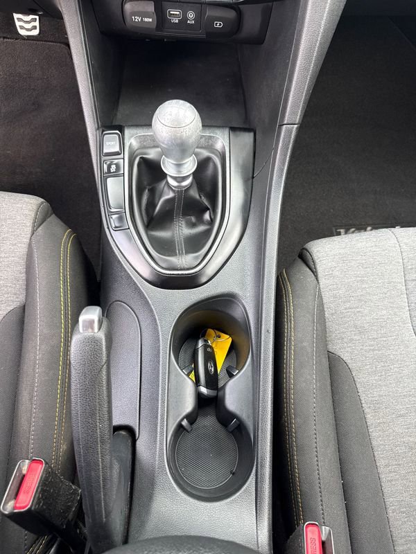Used 2019 Hyundai Veloster Turbo R-Spec FWD image 22