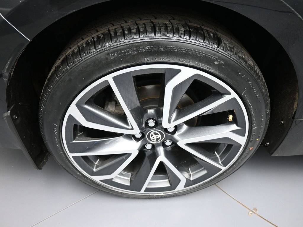 Certified 2022 Toyota Corolla SE w/ SE Premium Package image 12