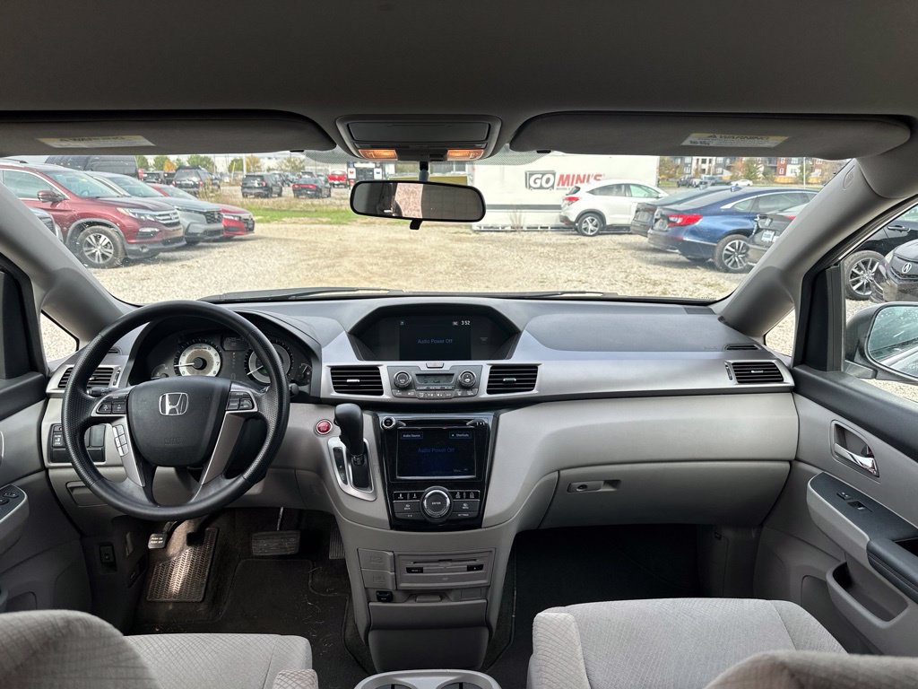 Used 2016 Honda Odyssey SE image 20