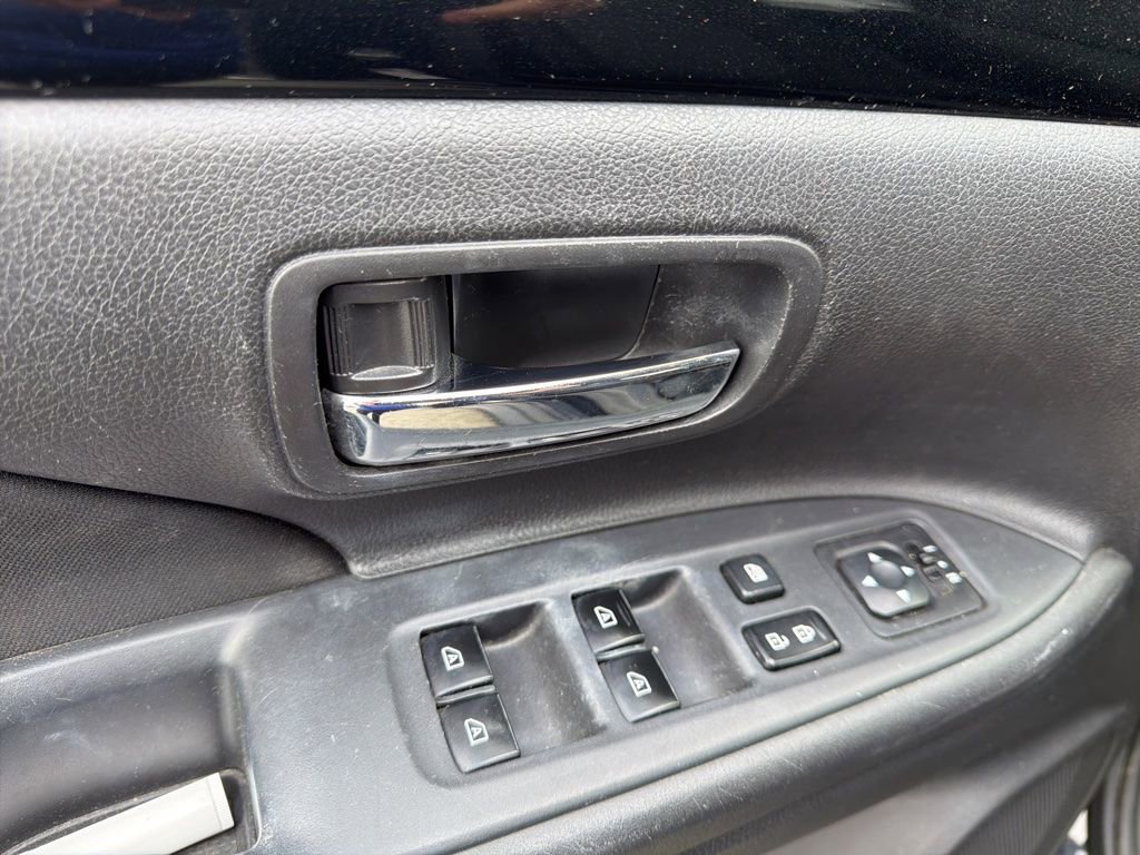Used 2020 Mitsubishi Outlander ES AWD/4WD image 13