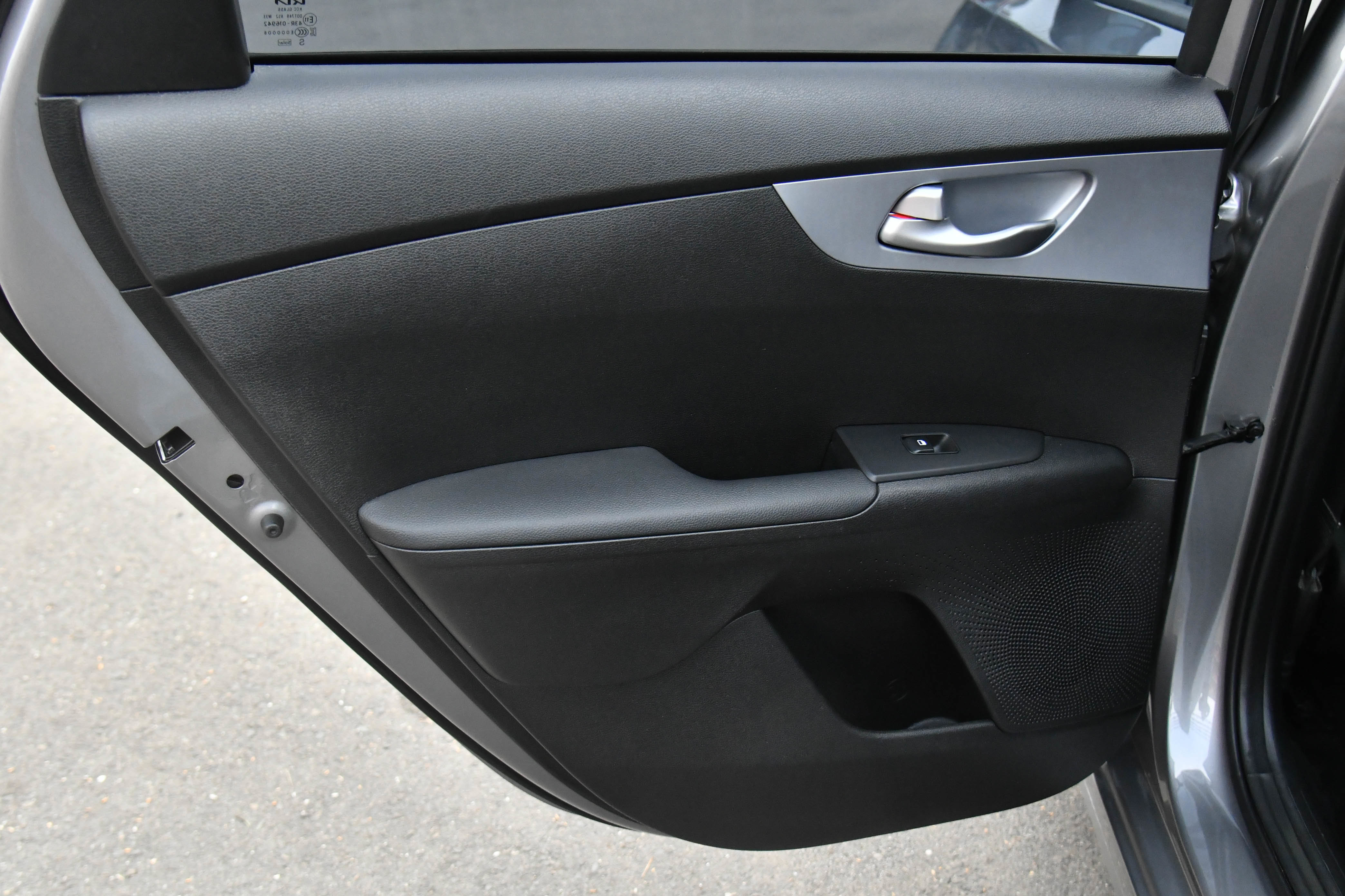 Used 2023 Kia Forte LXS image 28