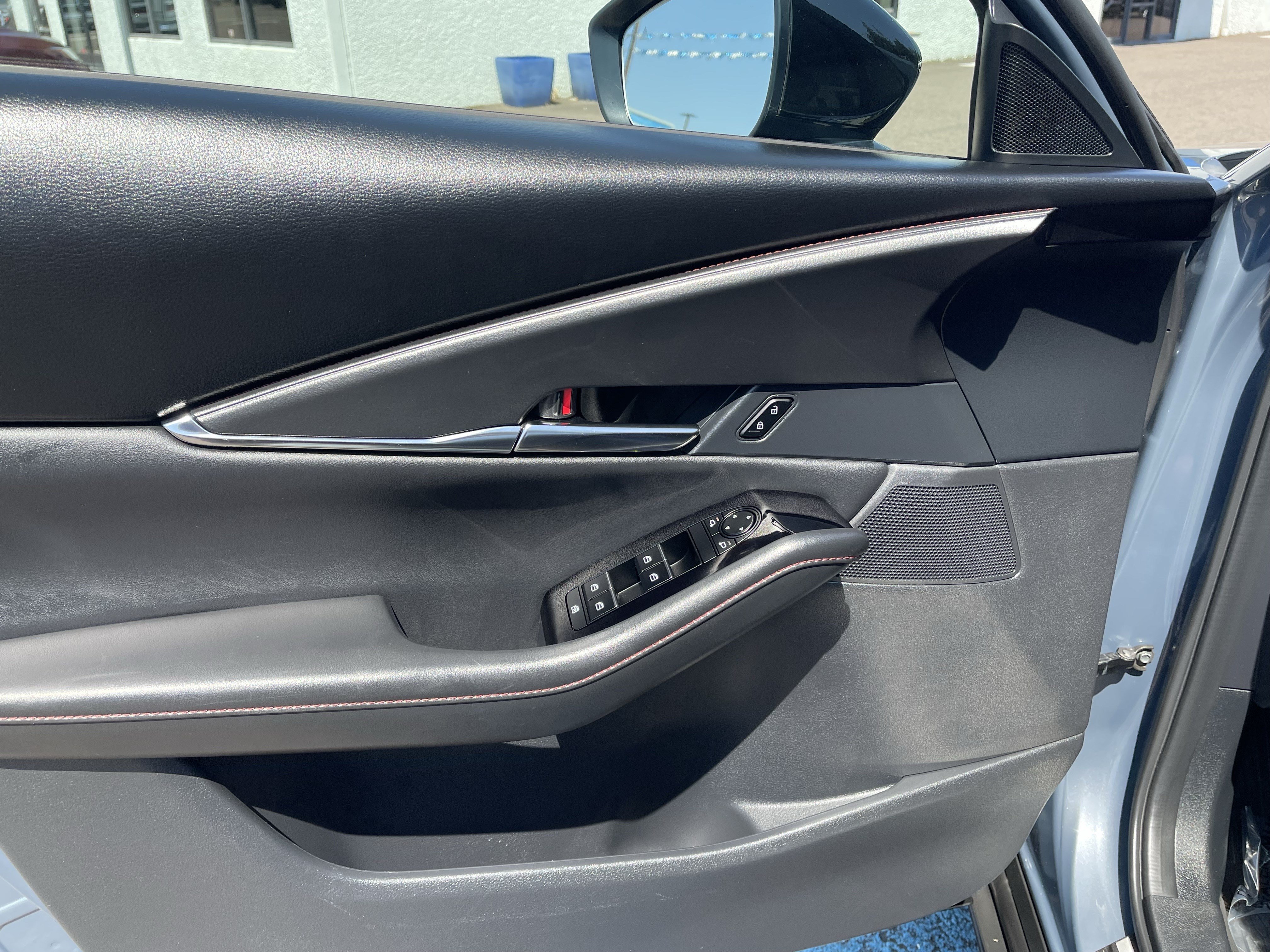 Used 2024 MAZDA CX-30 AWD 2.5 S w/ Preferred Package image 18