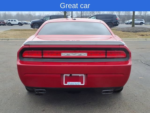 Used 2013 Dodge Challenger SXT image 5