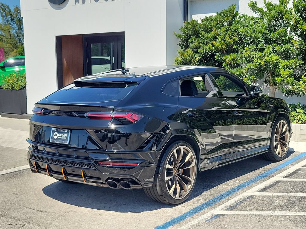 Used 2024 Lamborghini Urus S AWD/4WD image 4