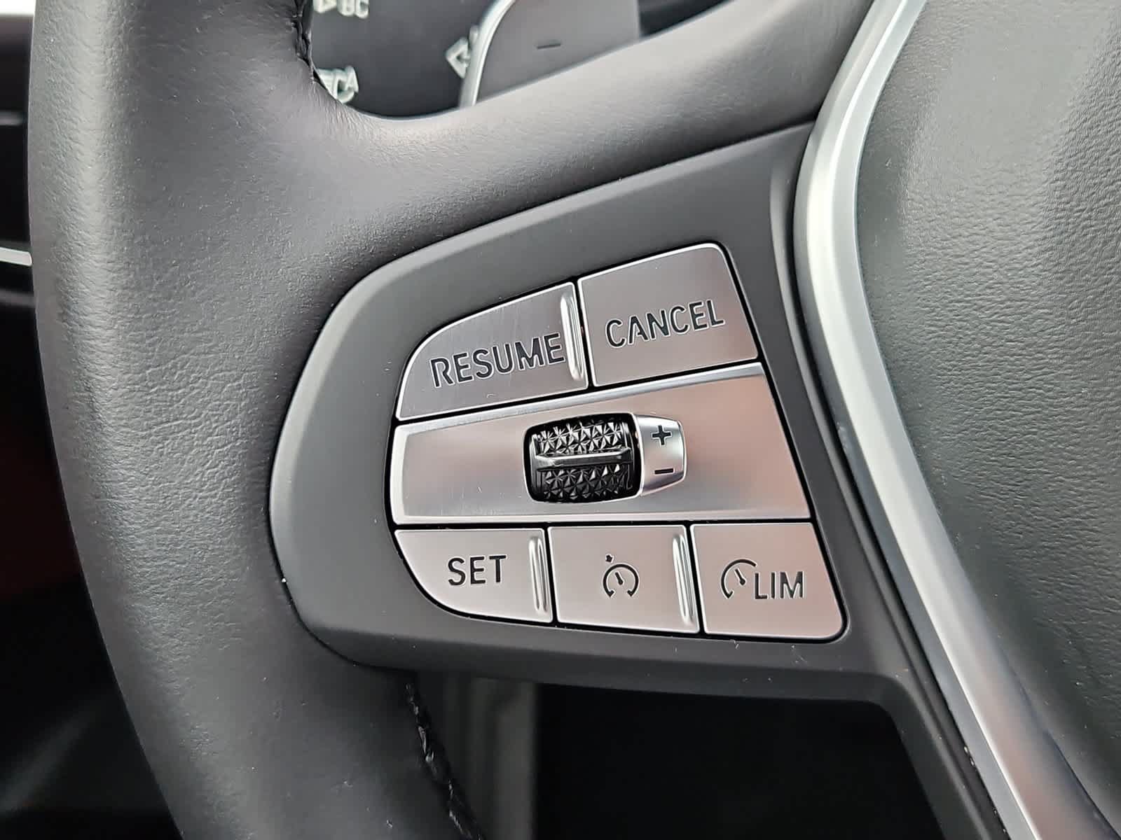 Used 2024 BMW X3 sDrive30i w/ Convenience Package RWD image 13