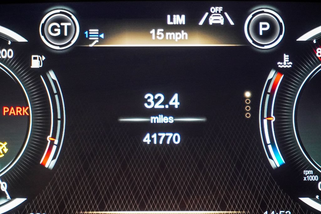 Used 2021 Aston Martin DBX AWD/4WD image 29